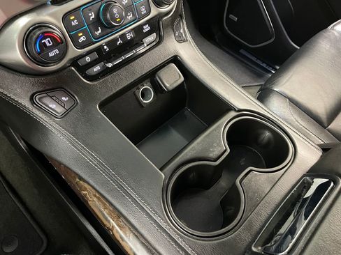 Used 2018 Chevrolet Tahoe LT AWD/4WD image 36