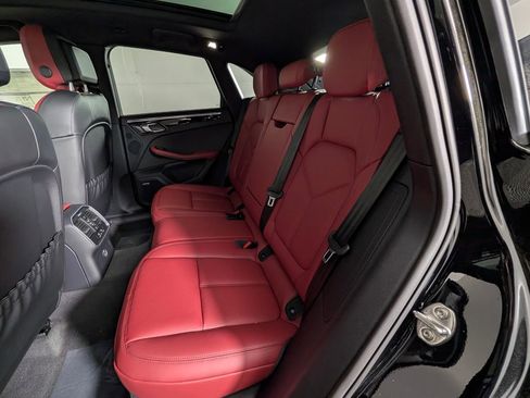 New 2026 Porsche Macan image 24