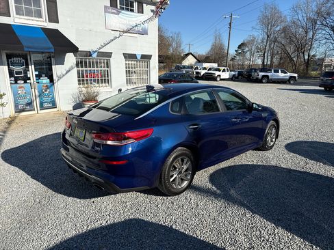 Used 2019 Kia Optima LX image 5