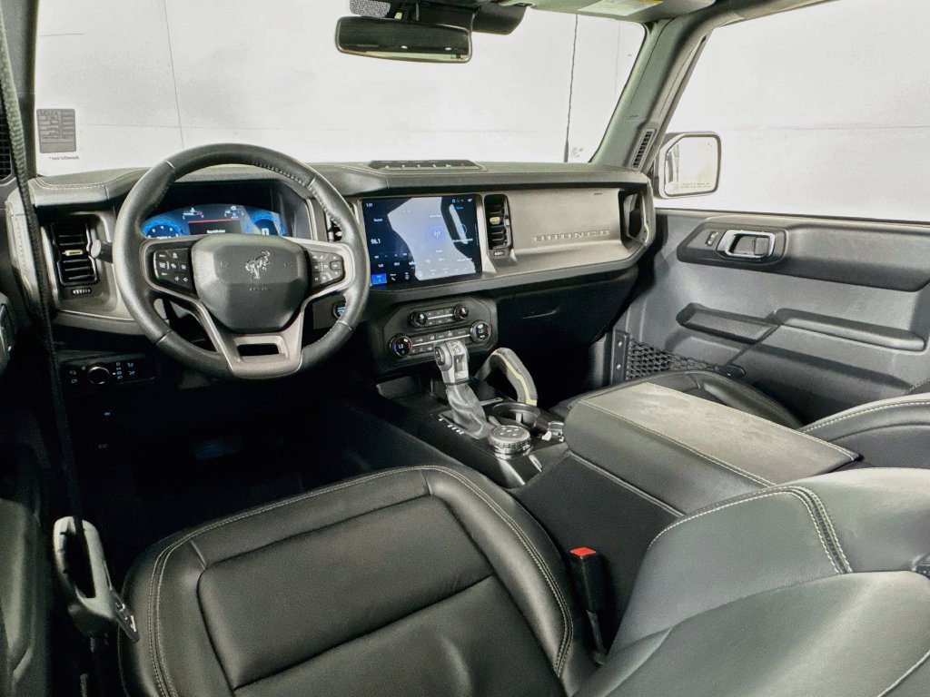 Used 2025 Ford Bronco Badlands AWD/4WD image 32