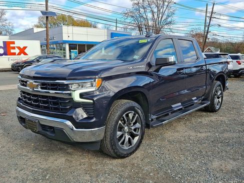 Used 2023 Chevrolet Silverado 1500 LT image 4