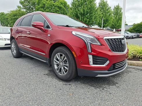Used 2021 Cadillac XT5 Premium Luxury AWD/4WD image 1