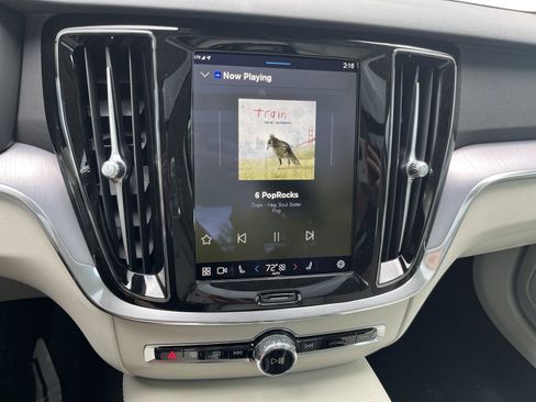 Certified 2024 Volvo S60 T8 Core w/ Protection Package Premier image 26