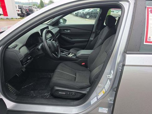 Used 2023 Honda Accord Sport image 5