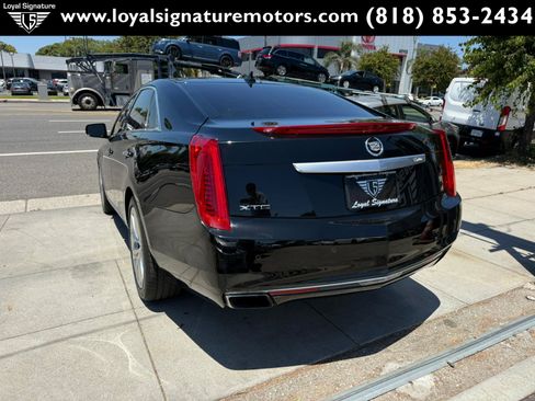 Used 2014 Cadillac XTS Luxury w/ Driver Awareness Package FWD image 5