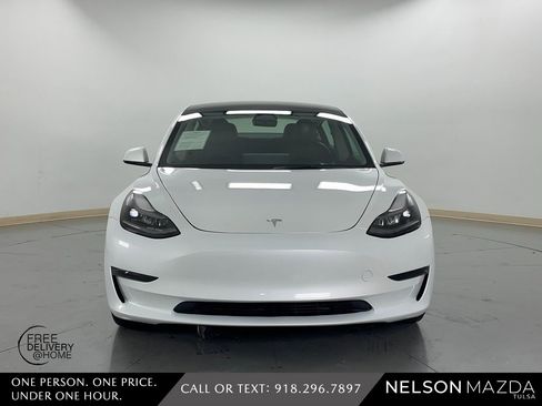 Used 2023 Tesla Model 3 Standard Range image 2
