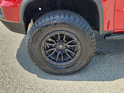 Used 2022 Chevrolet Colorado ZR2 AWD/4WD image 5
