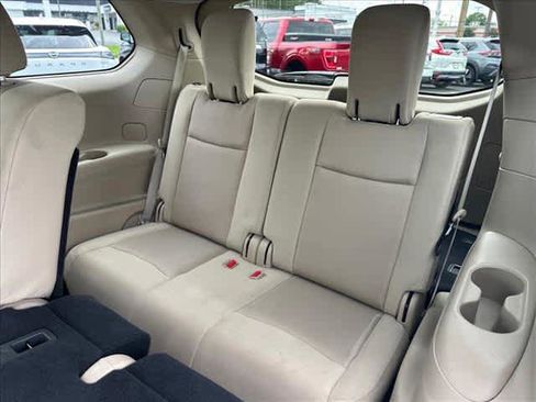 Used 2017 Nissan Pathfinder SV FWD image 15