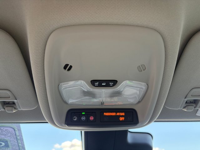 Used 2023 Buick Encore GX Select AWD/4WD image 21