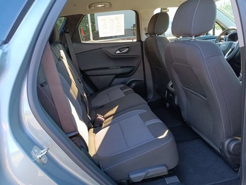 Used 2025 Chevrolet Blazer LT AWD/4WD image 18