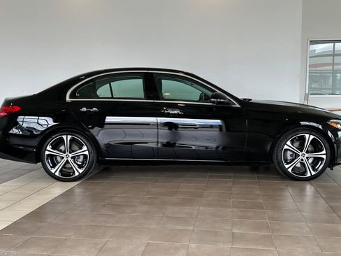 Used 2022 Mercedes-Benz C 300 Sedan image 3