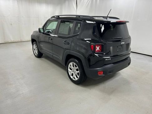Used 2016 Jeep Renegade Latitude w/ Cold Weather Group AWD/4WD image 7