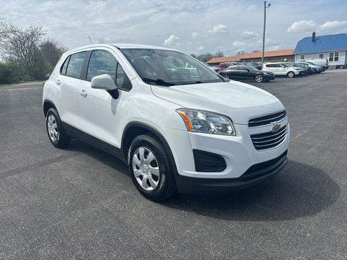Used 2016 Chevrolet Trax LS FWD image 9