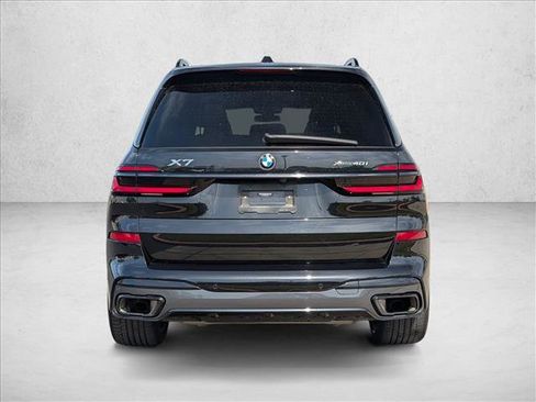 Used 2024 BMW X7 xDrive40i w/ M Sport Package AWD/4WD image 6