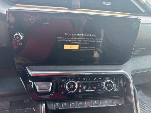 New 2025 GMC Sierra 2500 Denali w/ Denali Reserve Package image 19