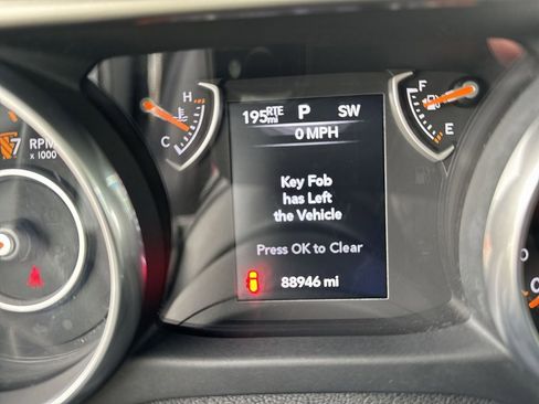 Used 2018 Jeep Wrangler Unlimited Sport S image 8