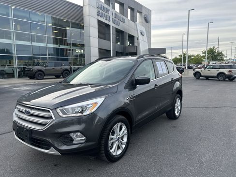 Used 2019 Ford Escape SEL AWD/4WD image 3