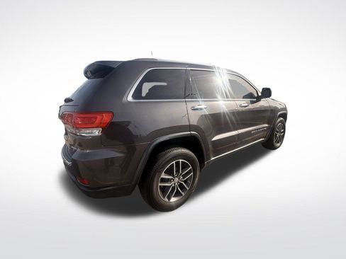 Used 2018 Jeep Grand Cherokee Limited image 3