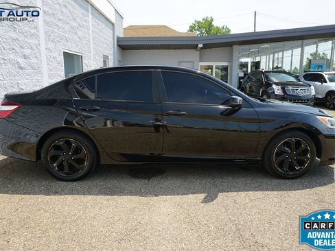 Used 2016 Honda Accord EX image 6