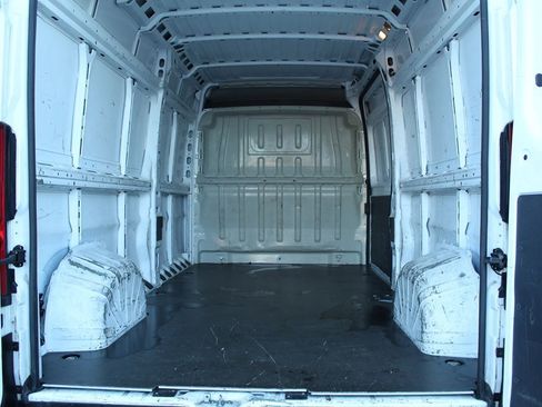 Used 2021 RAM ProMaster 2500 image 21