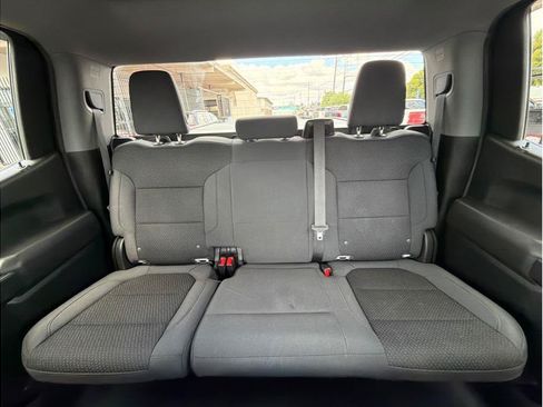 Used 2019 Chevrolet Silverado 1500 Custom Trail Boss w/ Custom Convenience Package AWD/4WD image 9
