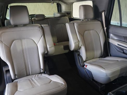 Used 2021 Ford Expedition Limited AWD/4WD image 37