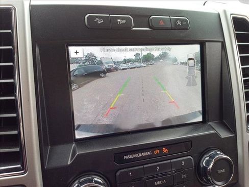 Used 2019 Ford F150 Lariat w/ FX4 Off-Road Package image 19