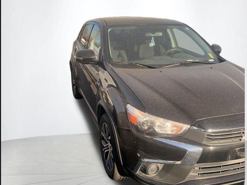 Used 2016 Mitsubishi Outlander Sport ES AWD/4WD image 2