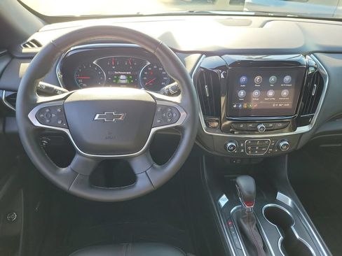 Used 2023 Chevrolet Traverse RS AWD/4WD image 4
