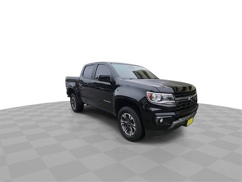 Certified 2022 Chevrolet Colorado Z71 w/ Safety Package image 2