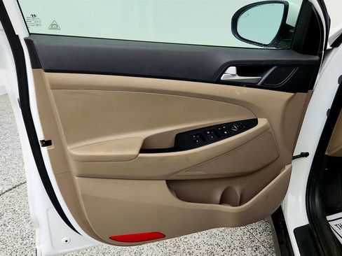 Used 2021 Hyundai Tucson Value FWD image 10