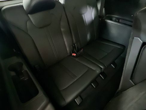 Used 2022 Kia Sorento S w/ Panoramic Sunroof Package AWD/4WD image 30