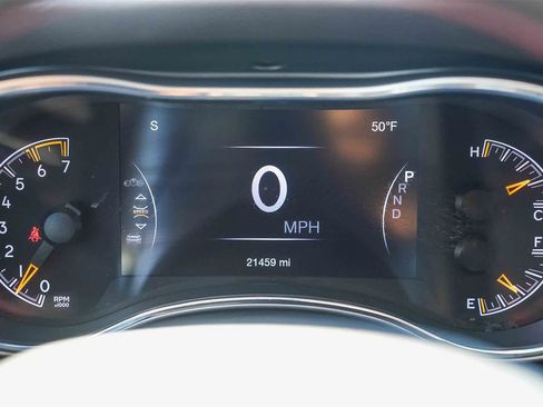 Used 2021 Jeep Grand Cherokee Trailhawk w/ Trailhawk Luxury Group image 17