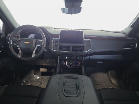 Used 2024 Chevrolet Tahoe Premier AWD/4WD image 9