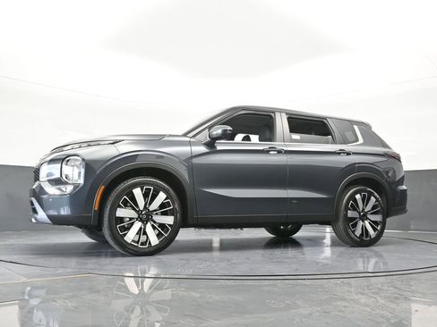 New 2026 Mitsubishi Outlander SE image 59