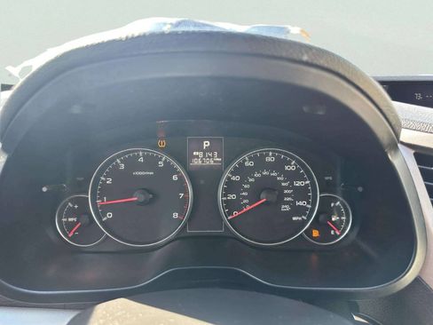 Used 2014 Subaru Legacy 2.5i Premium AWD/4WD image 30