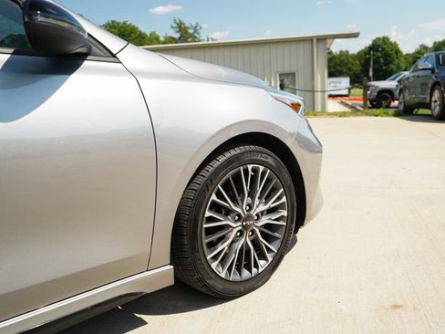 Used 2024 Kia Forte GT-Line w/ GT-Line Premium Package FWD image 19