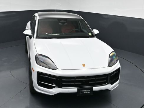 Used 2026 Porsche Cayenne GTS image 20