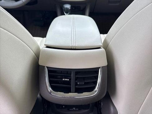 Used 2024 Chevrolet Malibu LT FWD image 25