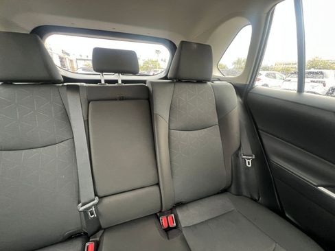 Used 2025 Toyota RAV4 XLE image 39