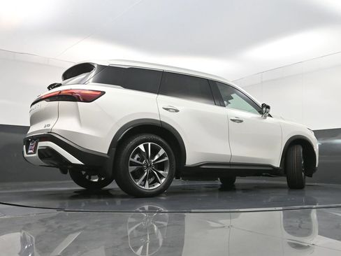 Used 2023 INFINITI QX60 Luxe w/ Performance Audio Package FWD image 35