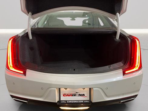 Used 2019 Cadillac XTS Luxury image 5