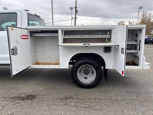 Used 2022 Ford F350 XL w/ Power Equipment Group image 28