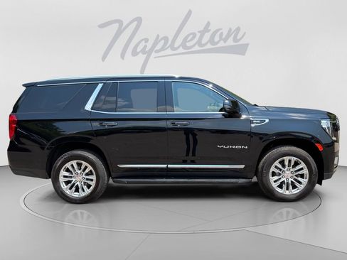 Used 2021 GMC Yukon SLT w/ SLT Premium Package AWD/4WD image 7