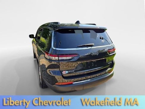 Used 2023 Jeep Grand Cherokee L Limited AWD/4WD image 6