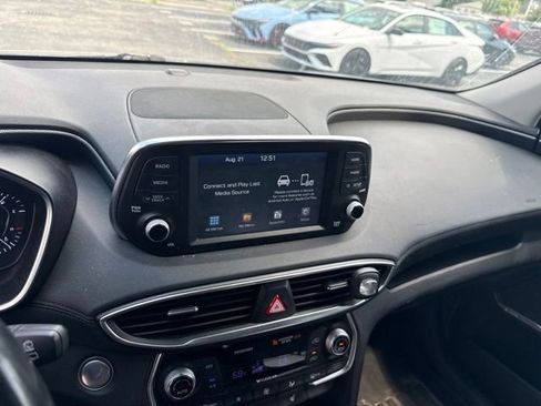 Used 2019 Hyundai Santa Fe SEL FWD image 17