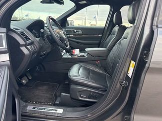 Used 2019 Ford Explorer Platinum video 2