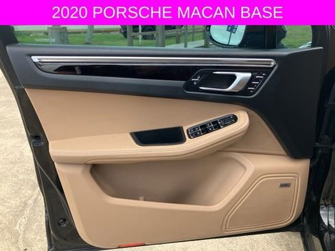 Used 2020 Porsche Macan AWD/4WD image 16