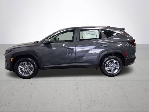 New 2026 Hyundai Tucson SE image 9