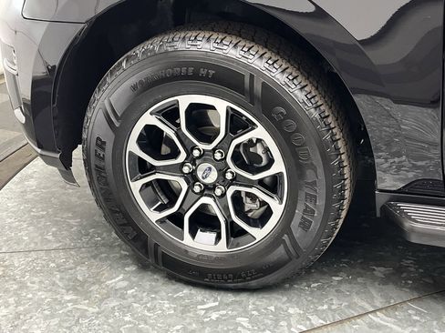 Certified 2024 Ford Expedition Max XLT image 37